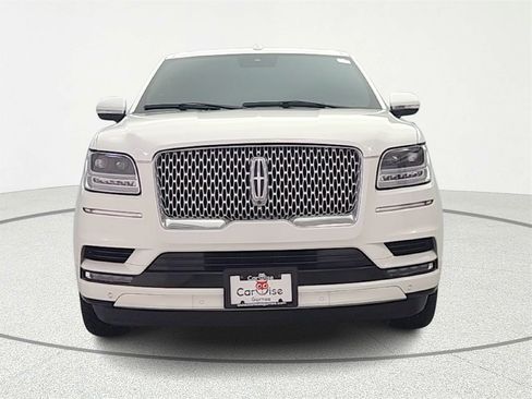 Used 2021 Lincoln Navigator Reserve image 2