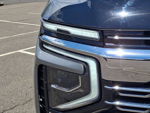 Used 2025 Chevrolet Tahoe Premier w/ Sun And Tow Package AWD/4WD image 12