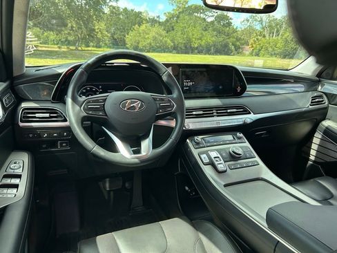 Used 2021 Hyundai Palisade Limited FWD image 13