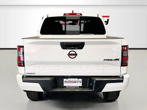 Used 2024 Nissan Frontier PRO-4X w/ Off-Road Protection Package AWD/4WD image 6