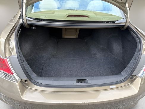 Used 2010 Honda Accord LX-P image 29