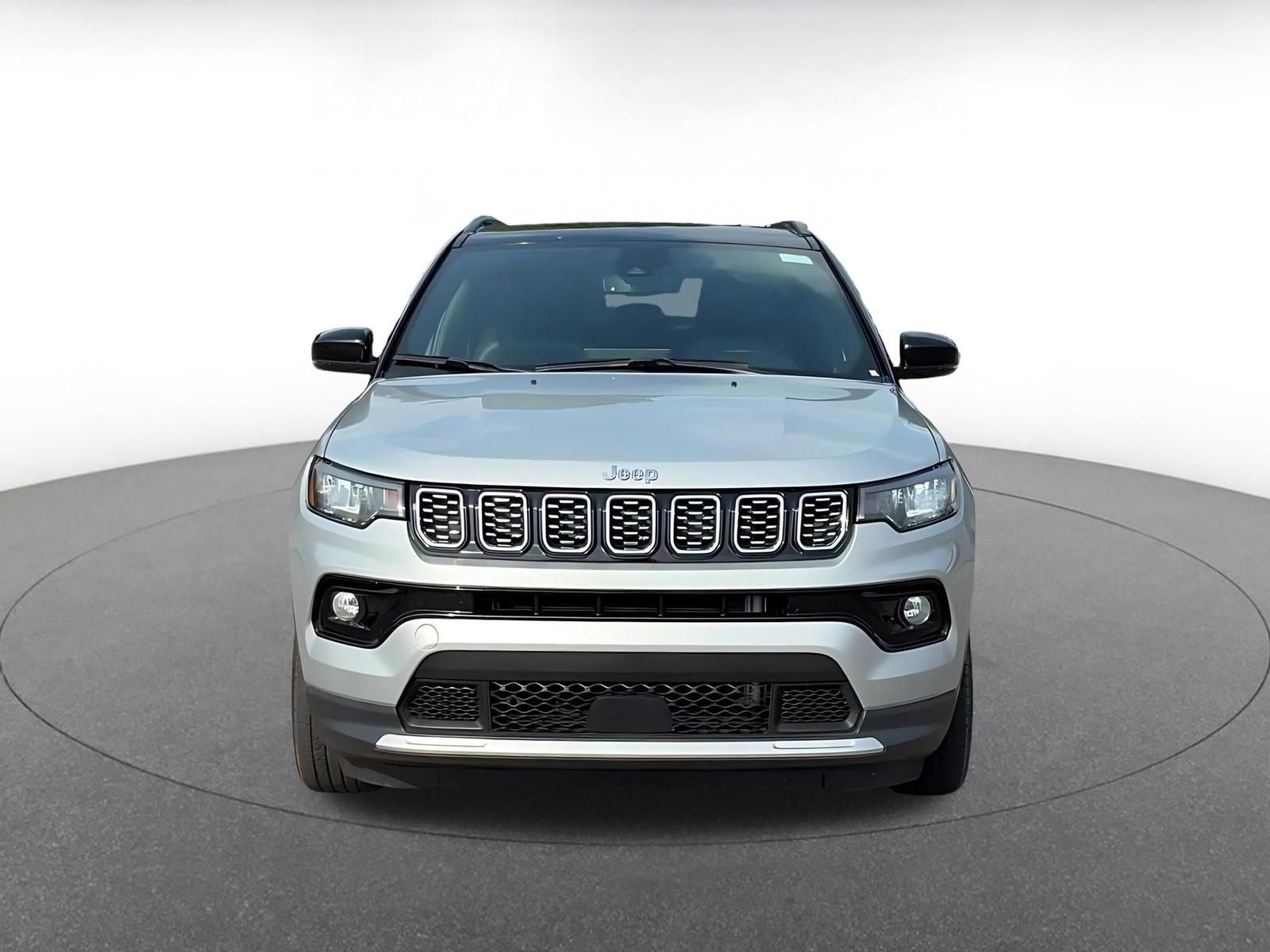 Used 2025 Jeep Compass Limited AWD/4WD image 4