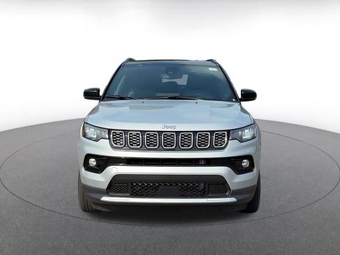 Used 2025 Jeep Compass Limited AWD/4WD image 4