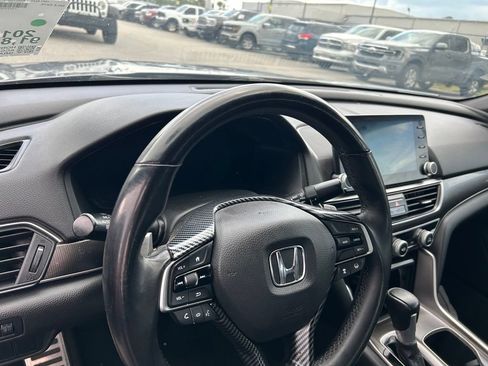 Used 2019 Honda Accord Sport image 12