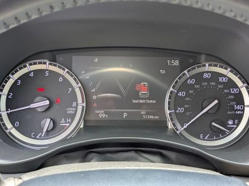 Used 2022 Toyota Highlander XLE FWD image 22