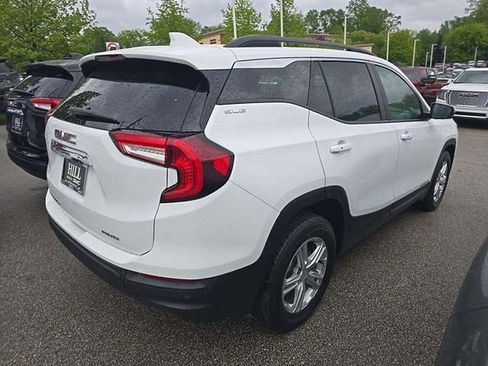 Used 2022 GMC Terrain SLE w/ Driver Convenience Package AWD/4WD image 4