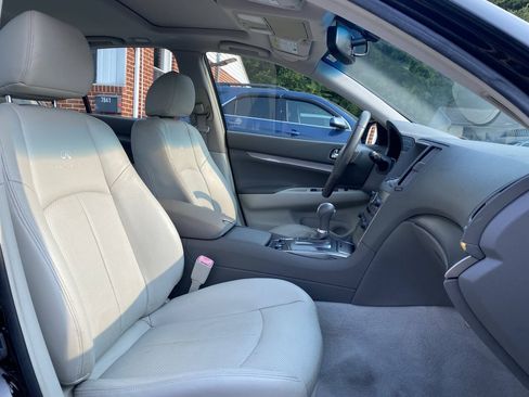 Used 2010 INFINITI G37 x Sedan w/ Premium Pkg AWD/4WD image 19