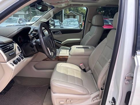 Used 2016 GMC Yukon XL Denali w/ Open Road Package AWD/4WD image 19