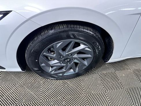 Certified 2024 Hyundai Elantra SEL image 10