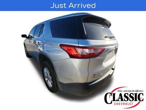 Used 2018 Chevrolet Traverse LS image 11