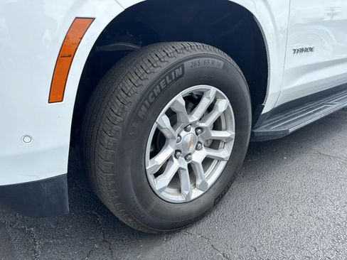 Certified 2025 Chevrolet Tahoe LT AWD/4WD image 9