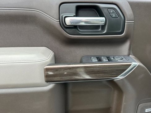 Used 2019 Chevrolet Silverado 1500 RST w/ All-Star Edition image 11