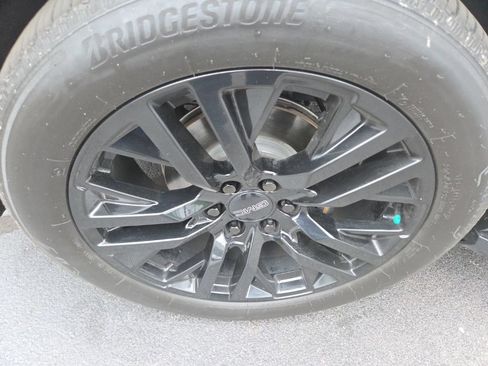 Used 2021 GMC Yukon Denali AWD/4WD image 19