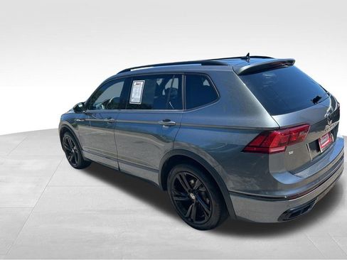 Used 2024 Volkswagen Tiguan SE R-Line FWD image 5