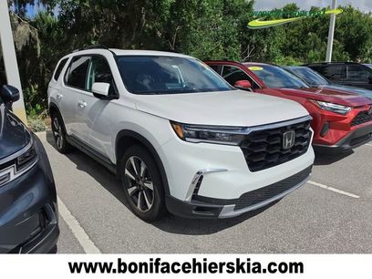 Used 2025 Honda Pilot Elite