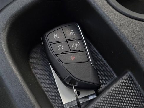Used 2024 Chevrolet Silverado 2500 LT image 37