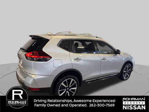 Used 2020 Nissan Rogue SL w/ Premium Package AWD/4WD image 6