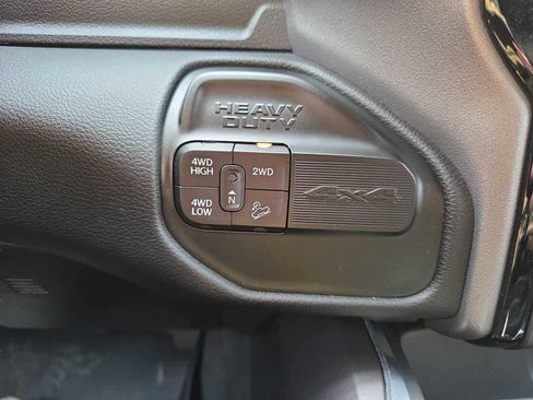 Used 2023 RAM 2500 Laramie w/ Night Edition image 25