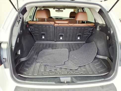 Used 2019 Subaru Outback 3.6R Touring image 9
