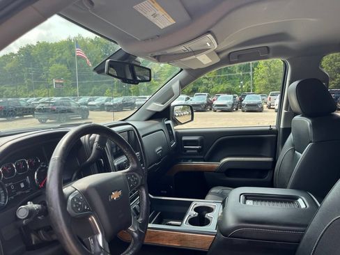 Used 2018 Chevrolet Silverado 1500 LTZ w/ Sport Package AWD/4WD image 18