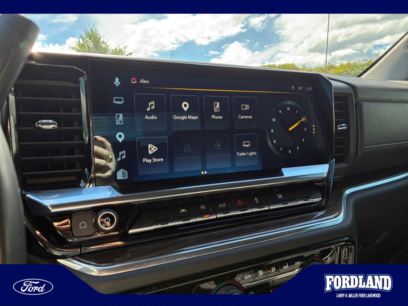 Used 2024 Chevrolet Silverado 1500 LT AWD/4WD image 12