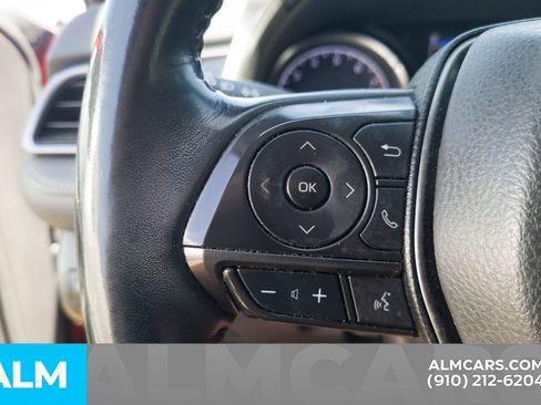 Used 2023 Toyota Camry SE w/ Convenience Package image 12