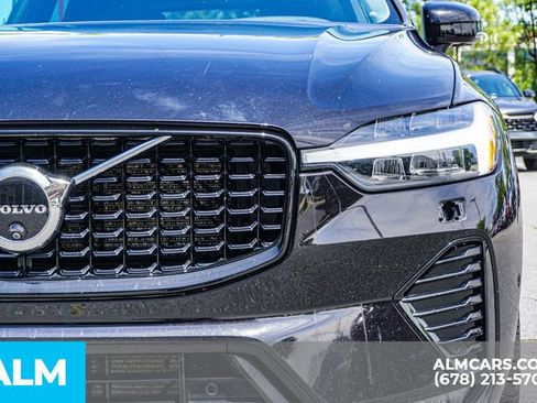 Used 2024 Volvo XC60 B5 Plus AWD/4WD image 11