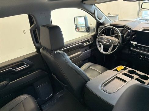 Used 2024 GMC Sierra 2500 SLT image 29