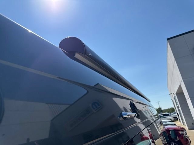 Used 2016 Mercedes-Benz Sprinter 3500 image 37