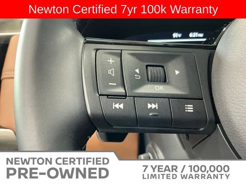 Used 2025 Nissan Pathfinder Platinum w/ Cargo Package FWD image 42