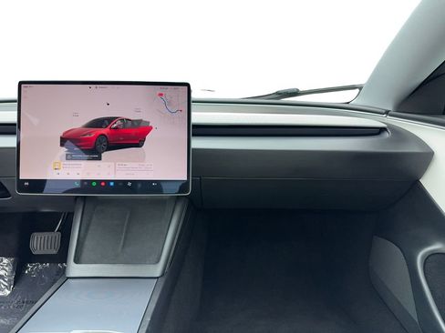 Used 2025 Tesla Model 3 image 19