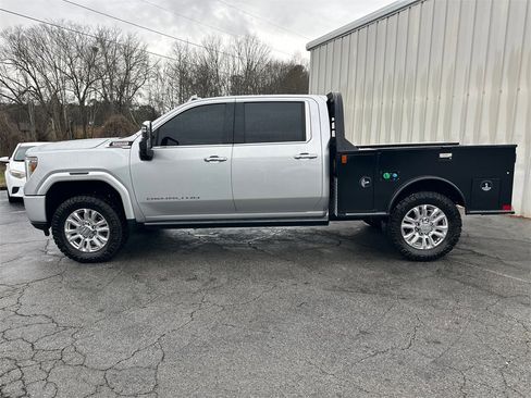 Used 2023 GMC Sierra 2500 Denali w/ Denali Ultimate Package image 9