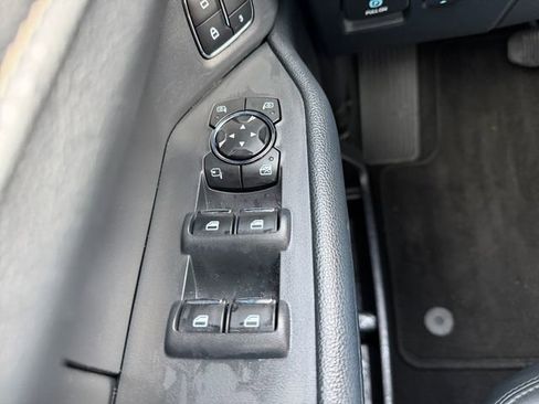 Used 2024 Ford Expedition XLT image 17