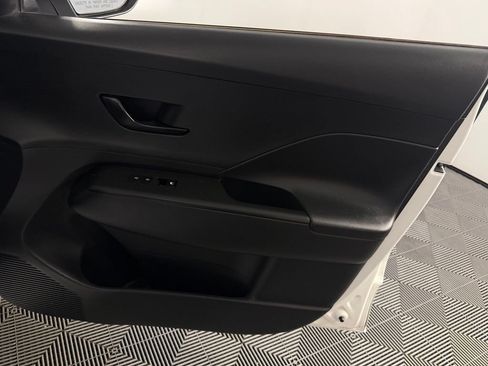 Used 2024 Hyundai Kona SEL FWD image 34