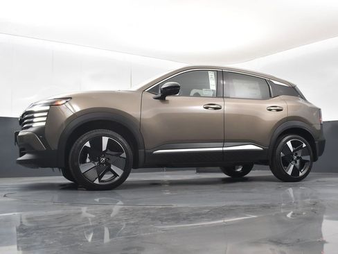 Used 2026 Nissan Kicks SR image 38