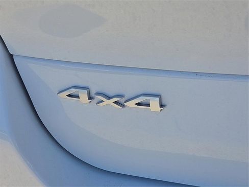 New 2025 Jeep Grand Cherokee L Laredo w/ MOPAR Finishing Package image 9