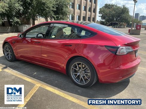 Used 2022 Tesla Model 3 RWD image 4
