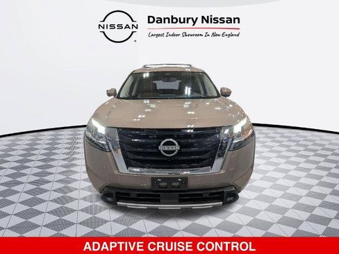 Certified 2023 Nissan Pathfinder Platinum AWD/4WD image 10