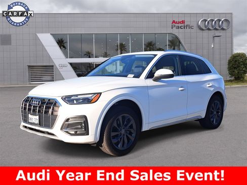 Used 2023 Audi Q5 2.0T Premium w/ Convenience Package image 1