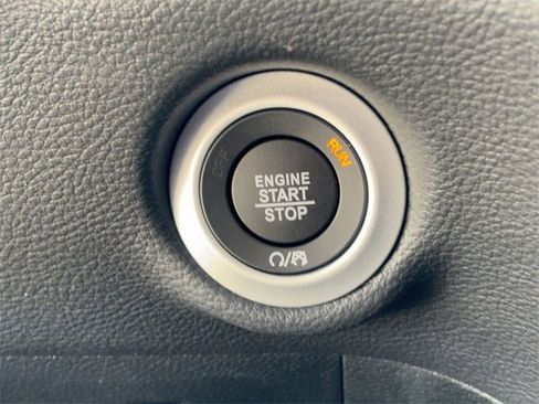 New 2026 Chrysler Pacifica Limited image 26