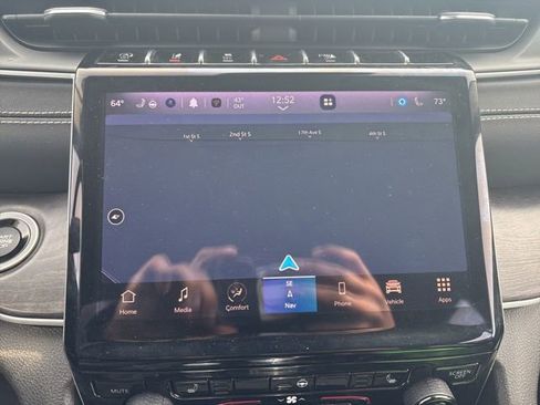 Used 2023 Jeep Grand Cherokee L Limited image 18