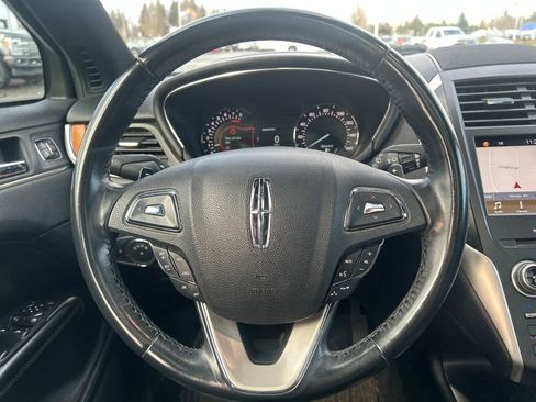 Used 2017 Lincoln MKC Reserve image 19