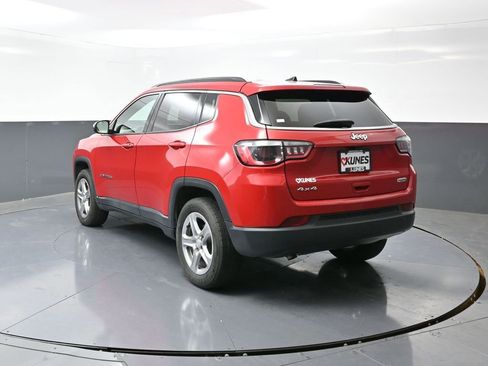 Used 2024 Jeep Compass Latitude w/ Altitude Special Edition image 11