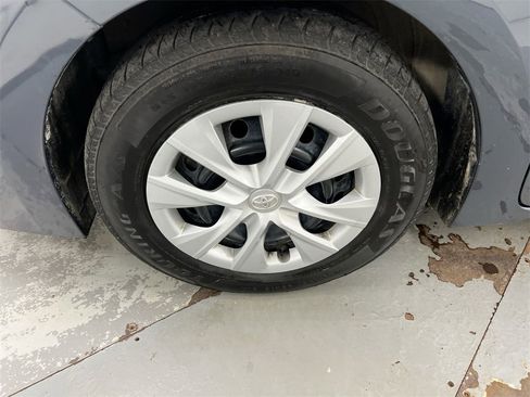 Used 2017 Toyota Corolla L image 25