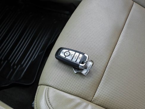 Used 2017 Ford F350 Lariat w/ Lariat Ultimate Package image 50