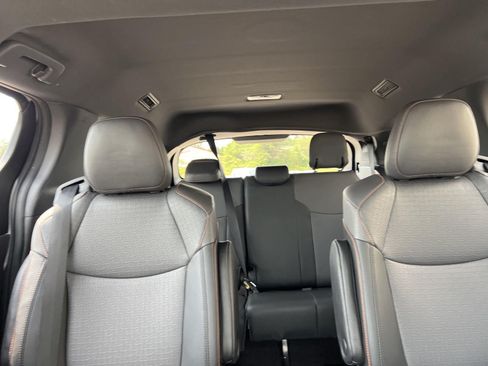 Used 2022 Toyota Sienna XSE w/ XSE Plus Package AWD/4WD image 27