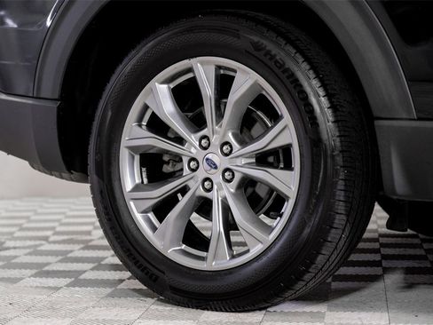 Used 2021 Ford Explorer Limited w/ Equipment Group 301A image 61