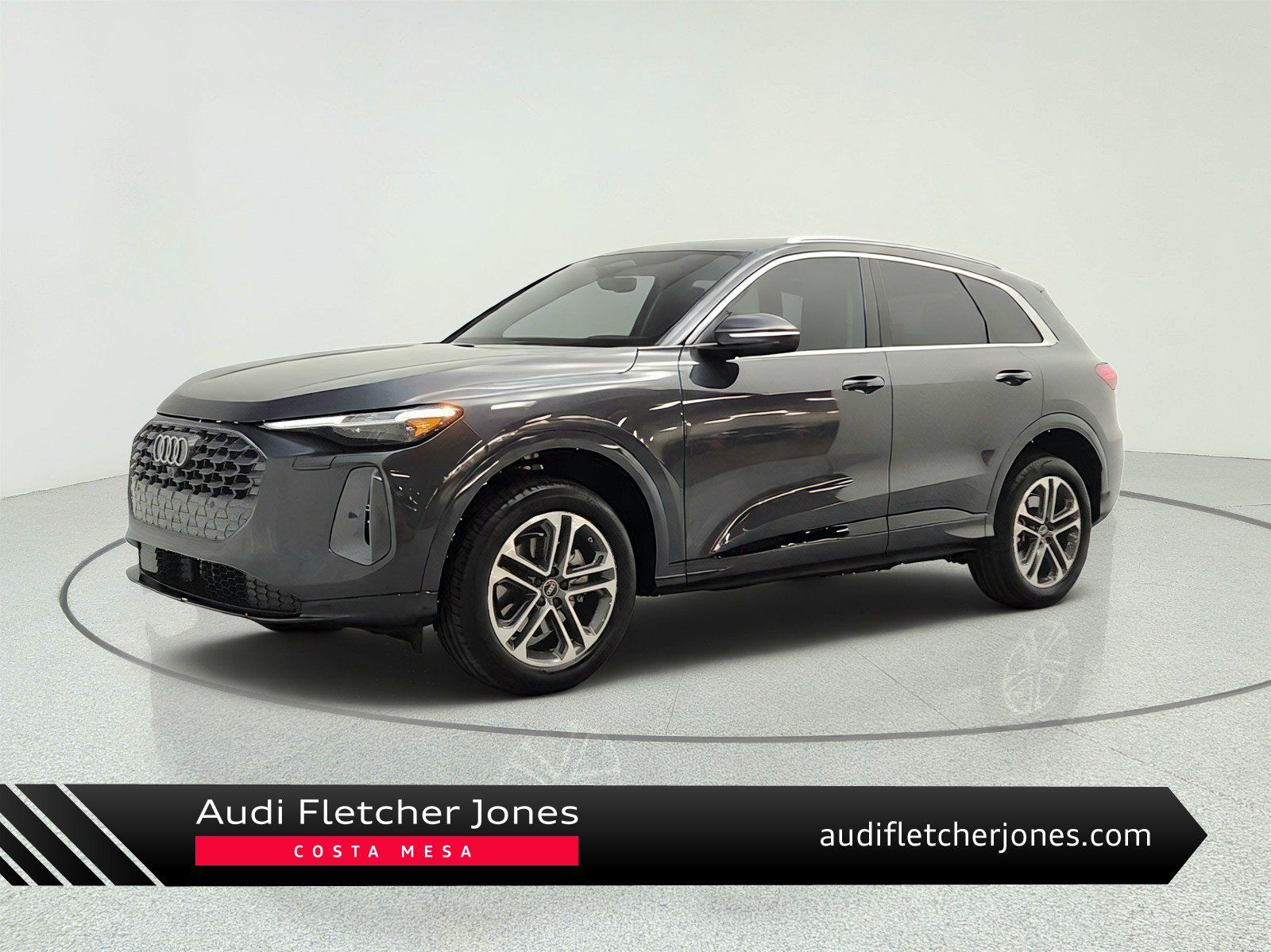 Used 2025 Audi Q5 Premium Plus w/ Premium Plus AWD/4WD image 1