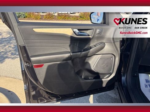 Used 2022 Ford Escape Titanium w/ Titanium Elite Package image 8