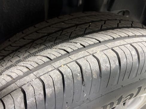 Used 2025 Ford Maverick XL image 37